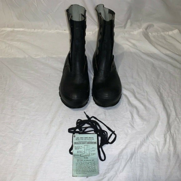 BRISTOLITE QMC EXTREME COLD WEATHER MICKEY MOUSE BOOTS SIZE 6N NO VALVE Bristolite QMC Extreme Cold Weather Mickey Mouse Boots Size  main image 3